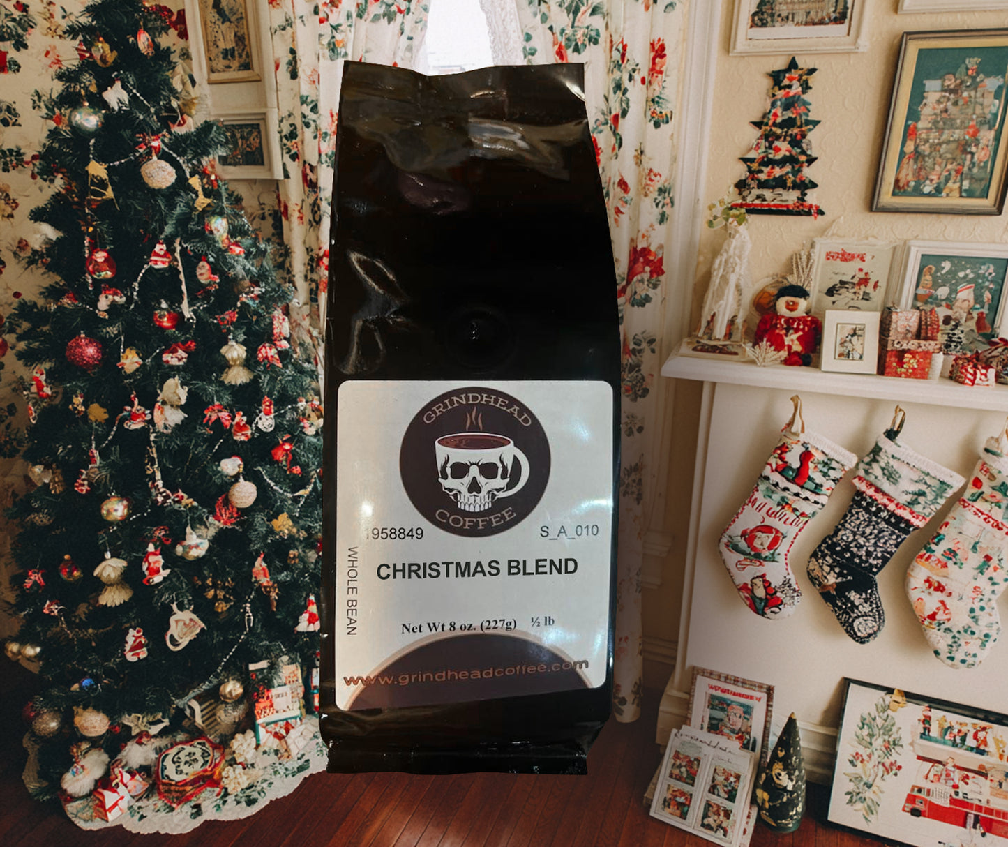 Christmas Blend - Gourmet Coffee - Coffee Lover Gift - 1/2 lb